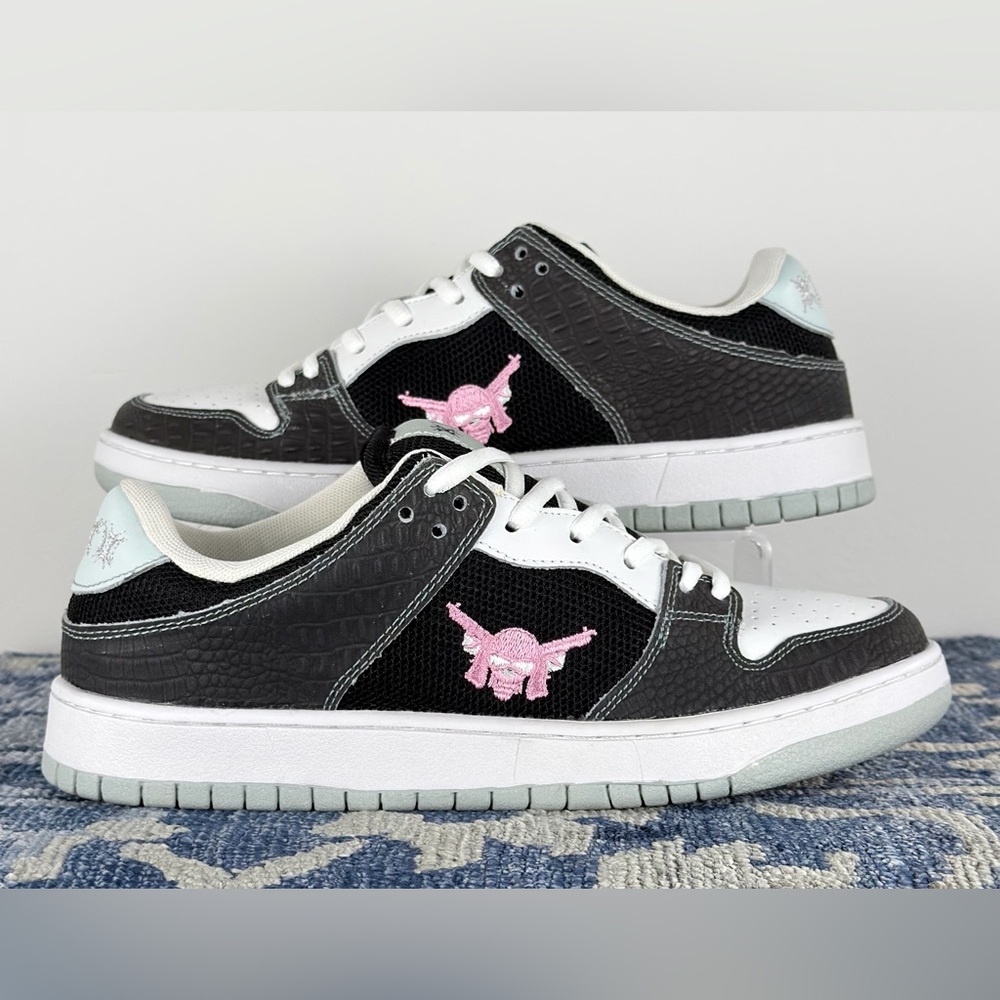 KitoWares Men 8.5 Sneakers Black White Pink Aqua Leather Heat Sense Color Change